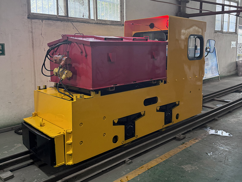 無(wú)人駕駛電機(jī)車